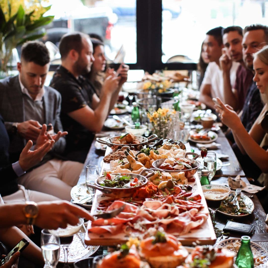 ???? Why Australians Celebrate EOFY and How Criniti’s Restaurant Is the Perfect Place for Your EOFY Party ????
